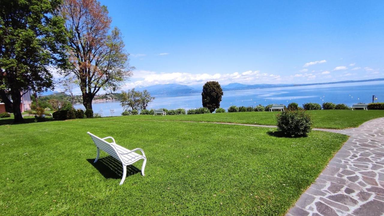 On The Beach Lake View Manerba del Garda Eksteriør billede